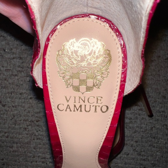 NWOT VINCE CAMUTO Red Leather Sexy Platforms Heels - Picture 10 of 12